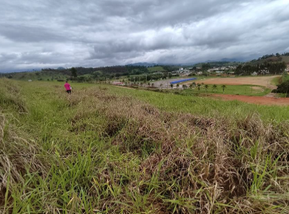 Terreno com 209,00m², Loteamento Demerva, localizado em Mutum - MG