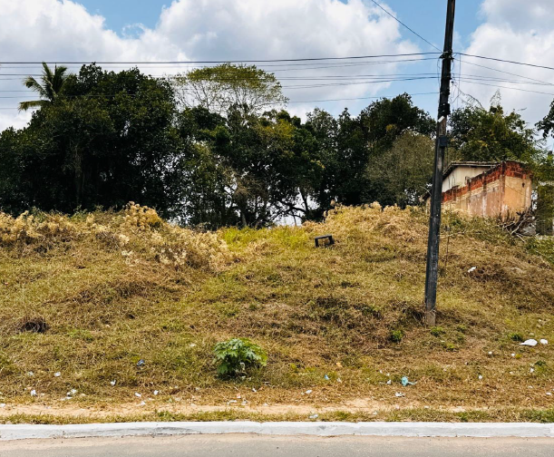 Imagem do imóvel Terreno com 927,95m² em Alagoinhas/BA