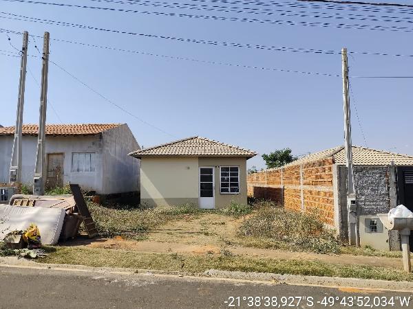 Apartamento, com aprox.: 0m², Bairro: RE, localizado em Lins - SP