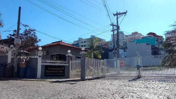 Imagem do imóvel Casa, com aprox.: 211,4m², Bairro: ARSEN