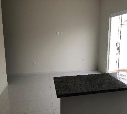 Lote com 360,00m² compreendendo uma casa, localizado em Rio Das Ostras - RJ