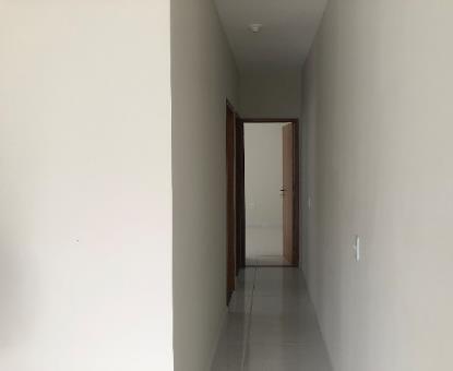 Lote com 360,00m² compreendendo uma casa, localizado em Rio Das Ostras - RJ