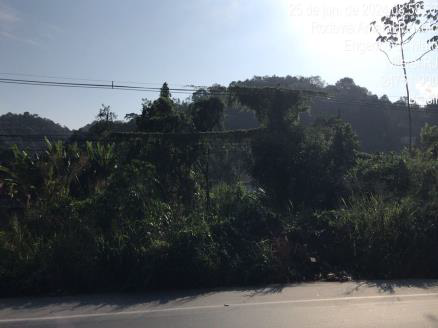 Terreno com aprox. 1.070m² no loteamento, localizado em São Gonçalo - RJ