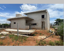 Terreno compreendendo uma casa de 150,96, localizado em Sorriso - MT
