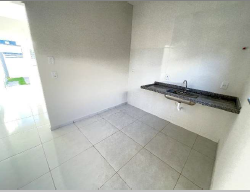 Casa de 51,70m² no loteamento Maria Turr, localizado em Rio Das Ostras - RJ