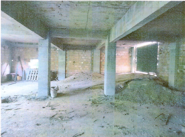 Lote de 1.163,00m² compreendendo uma cas, localizado em Pitangui - MG