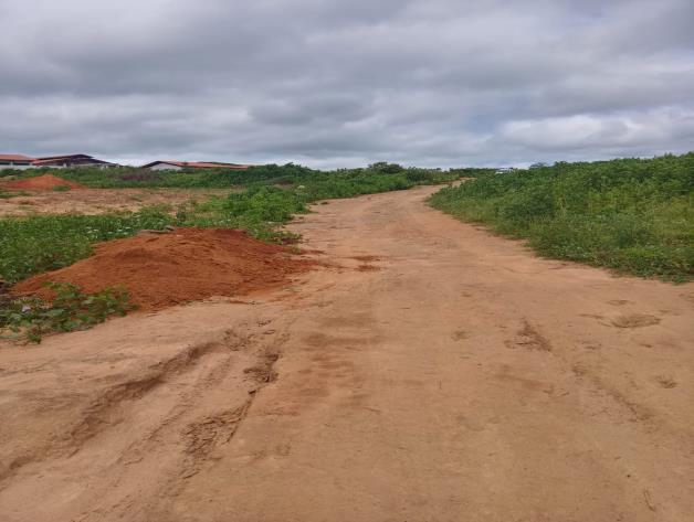 Lote com aprox. 930,96m², situado à Rua, localizado em Teixeira - PB