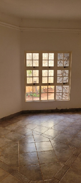 Casa com aprox. 241,95m² na Rua Marechal, localizado em Ituverava - SP