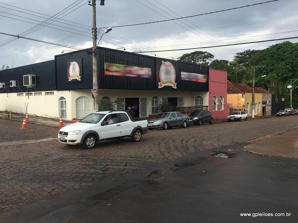 Um imóvel situado na cidade de Campo Flo, localizado em Campo Florido - MG
