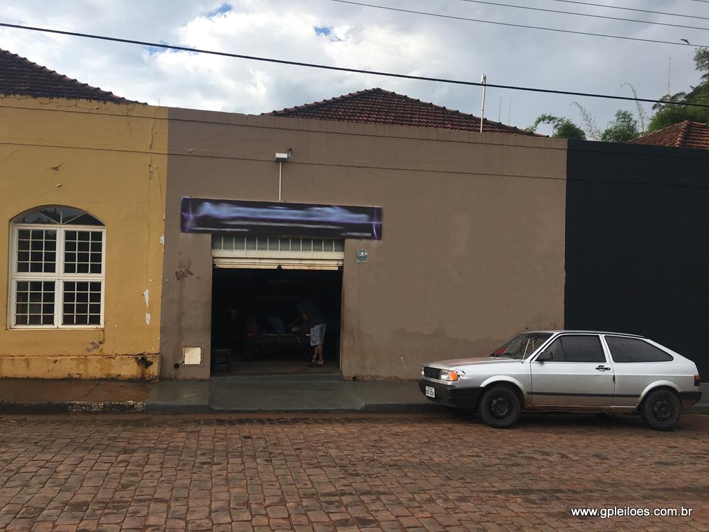 Um imóvel situado na cidade de Campo Flo, localizado em Campo Florido - MG