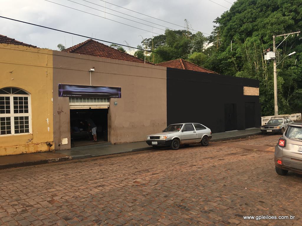 Um imóvel situado na cidade de Campo Flo, localizado em Campo Florido - MG