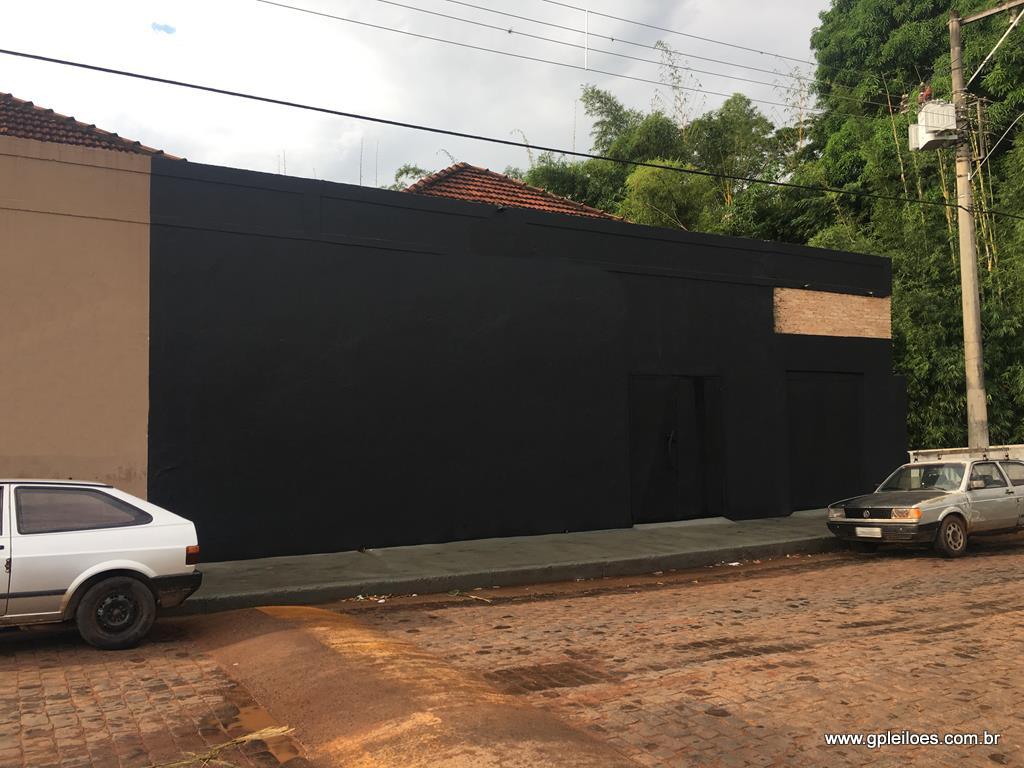 Um imóvel situado na cidade de Campo Flo, localizado em Campo Florido - MG