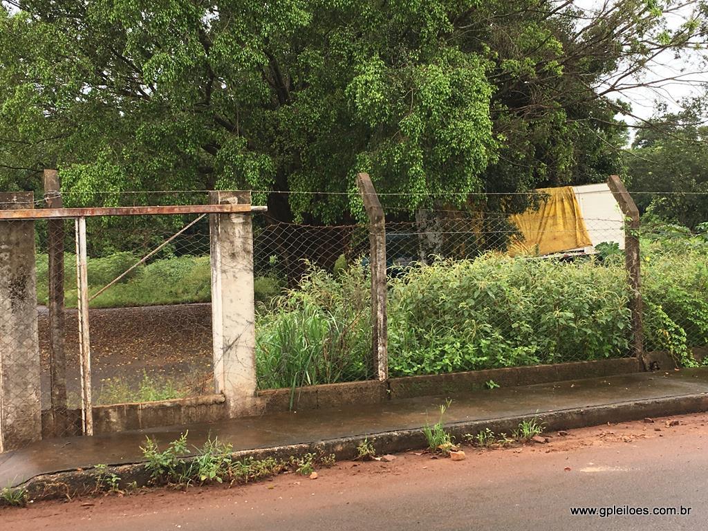 Um imóvel urbano, situado na cidade de C, localizado em Conceição Das Alagoas - MG